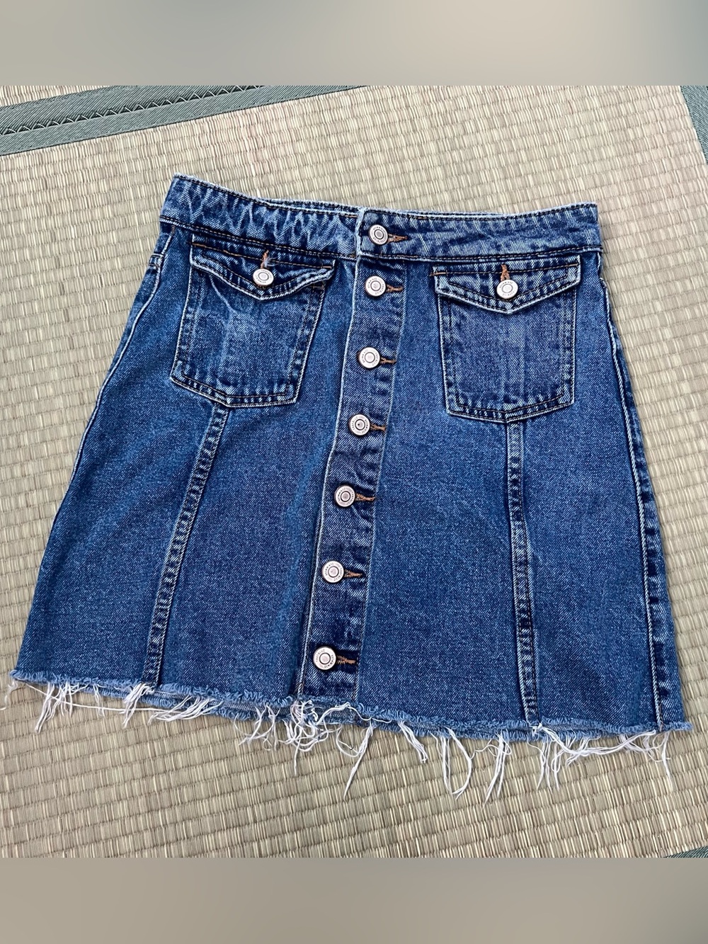 Western TRF Button Front Denim Mini Skirt Raw Hem Blue Jean Skirt Size S